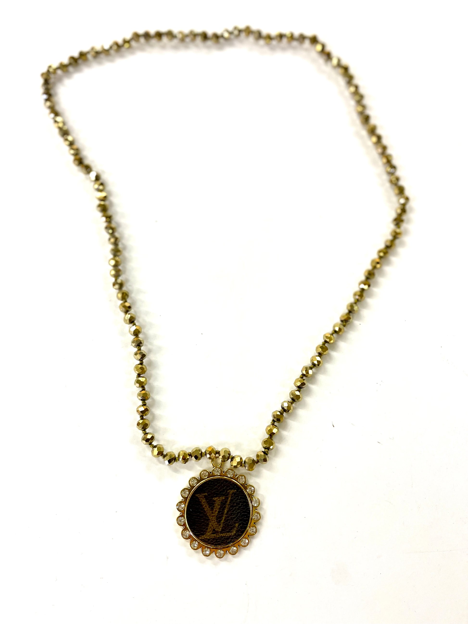 Gold 17” necklace - Patches Of Upcycling