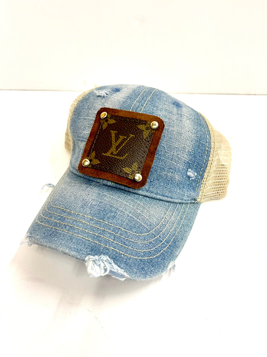 PP18 New Medium Denim Kelsey distressed trucker Brown/Gold