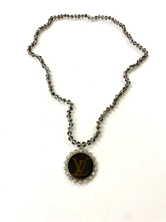 Charcoal 17” necklace - Patches Of Upcycling