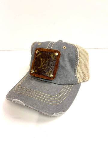 PP19 New Grey Denim Kelsey distressed trucker Brown/Gold