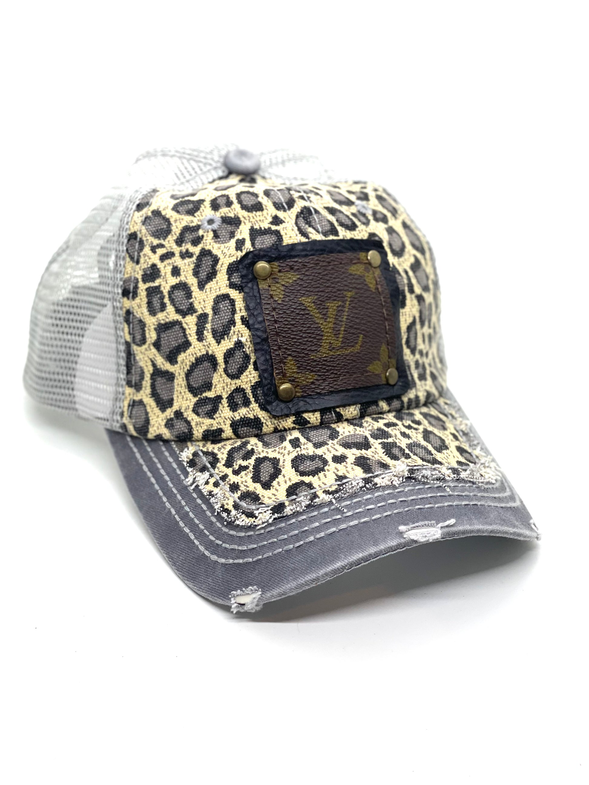 D4 - Grey leopard with grey trim brim Black/Antique - Patches Of Upcycling