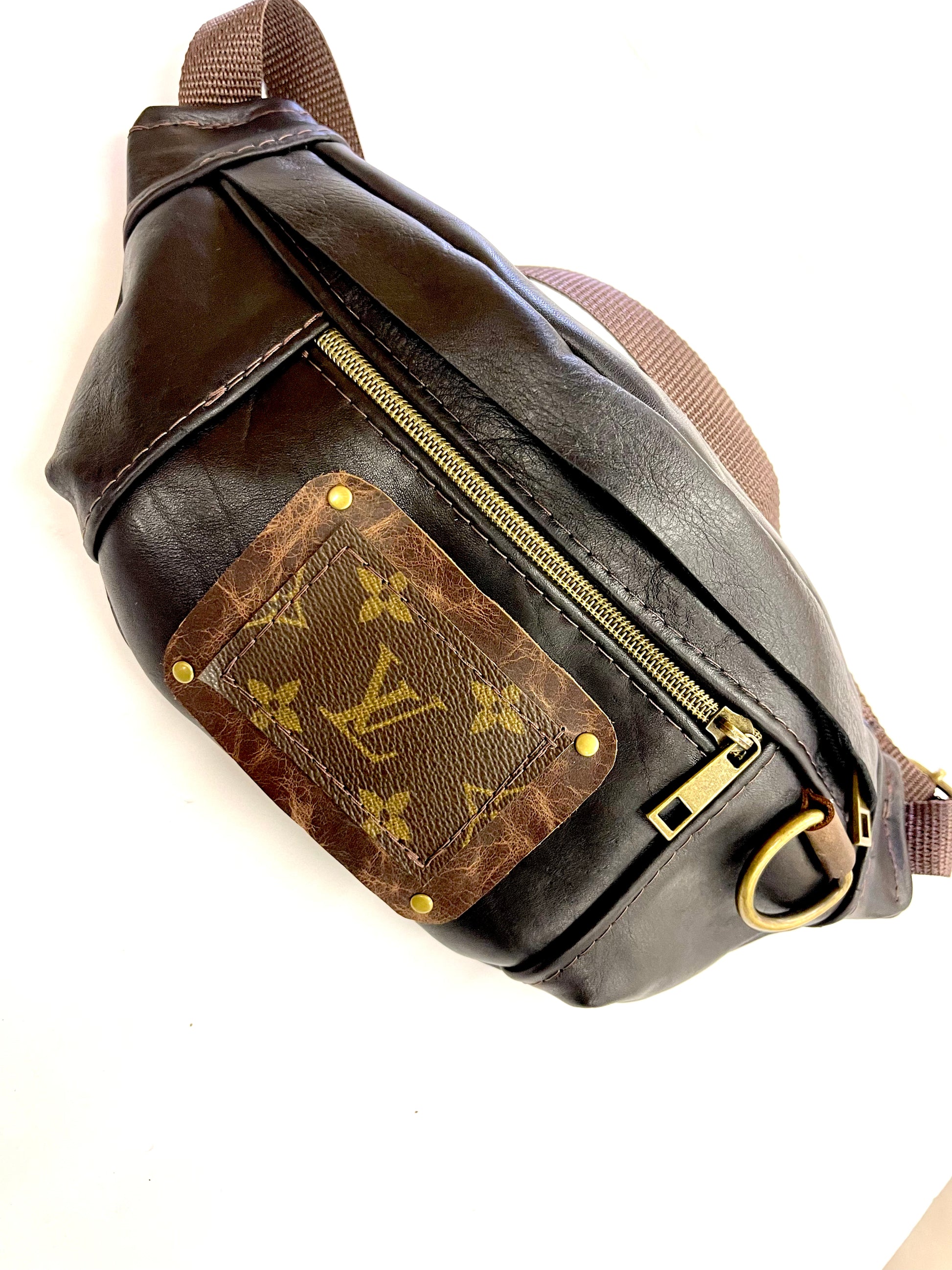 Adjustable Bum Bag Patch of Lv- Smooth Leathers - Patches Of Upcycling