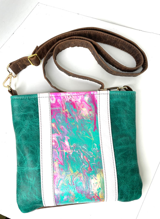 Kaleidoscope Medium Crossbody turquoise, pink and white - Patches Of Upcycling