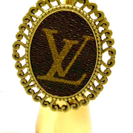 Oval No Bling LV Ring - Patches Of Upcycling