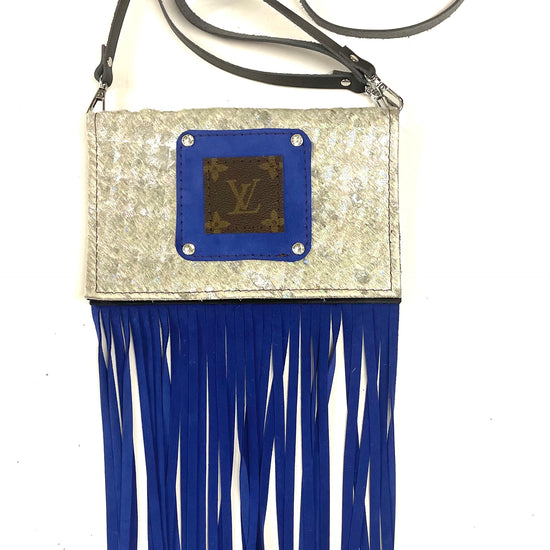 Small Crossbody in iridescent silver with blue patch & rhinestones - Patches Of Upcycling