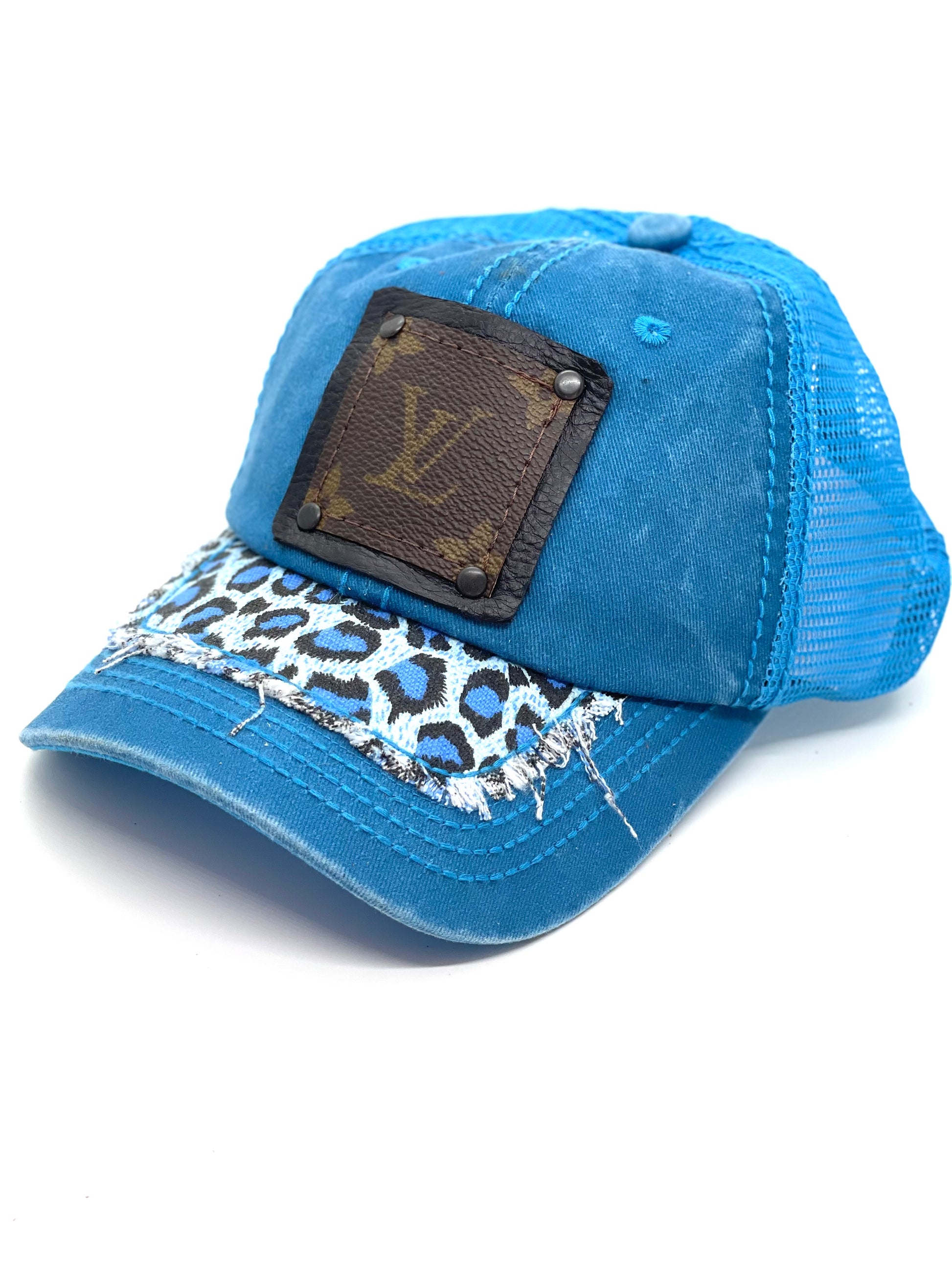 M6 - Blueberry leopard hat Black/black - Patches Of Upcycling