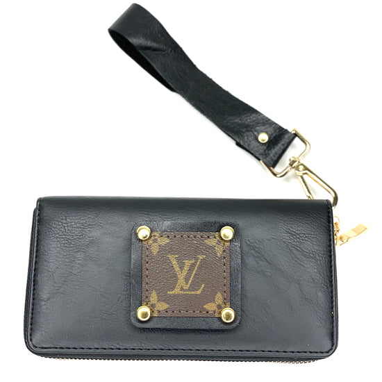 Double Wristlet Wallet in Black (black patch, gold hardware) - Patches Of Upcycling