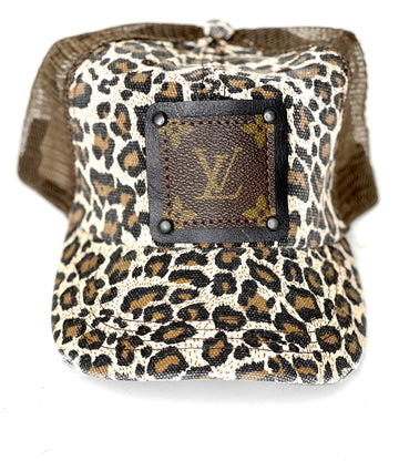 F3 - Brown leopard Ponytail trucker Hat with Brown Mesh Black/Gold - Patches Of Upcycling