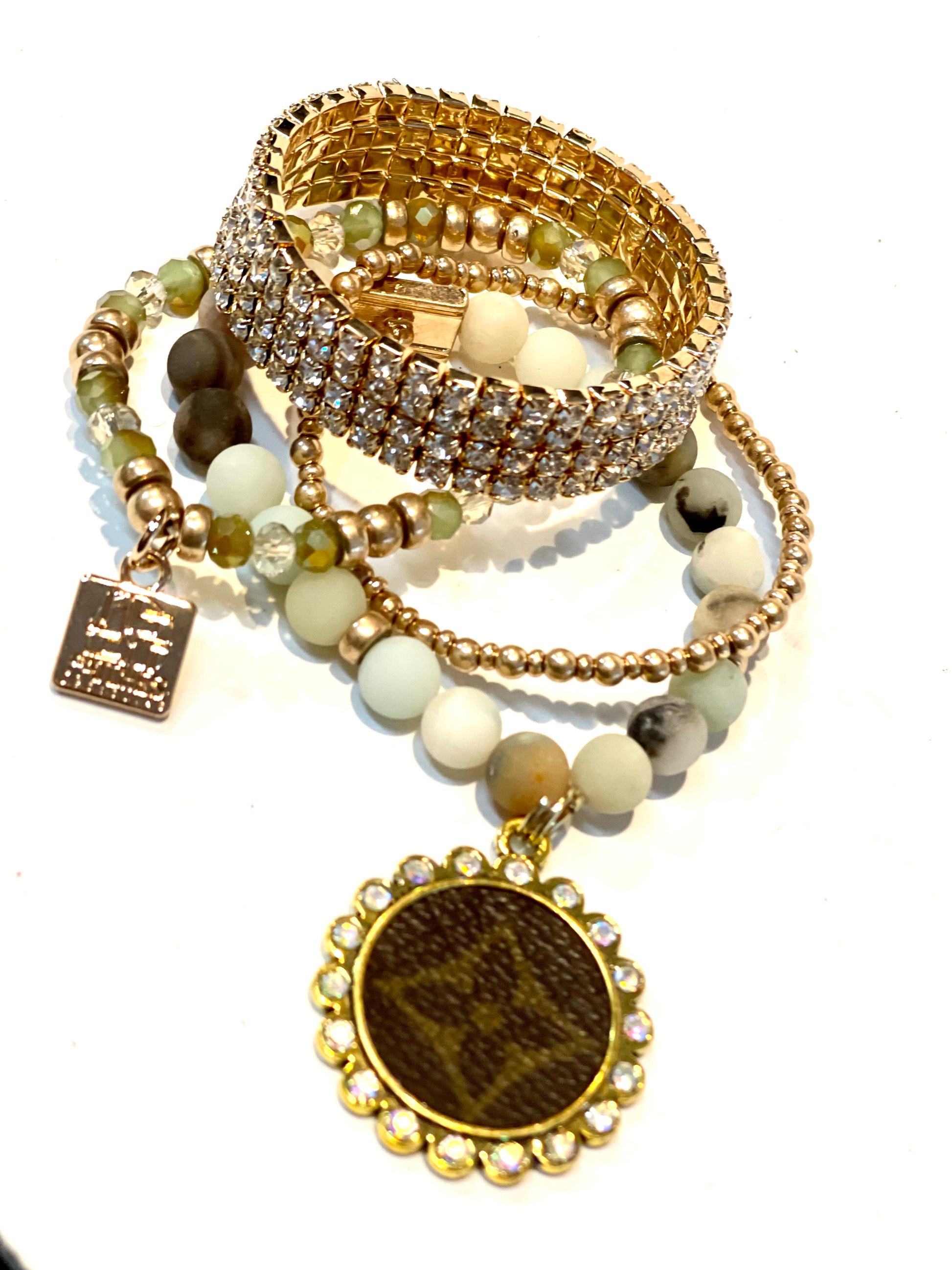 Stone Agate and Cross- Stacked bracelet circle Gold AB - Patches Of Upcycling