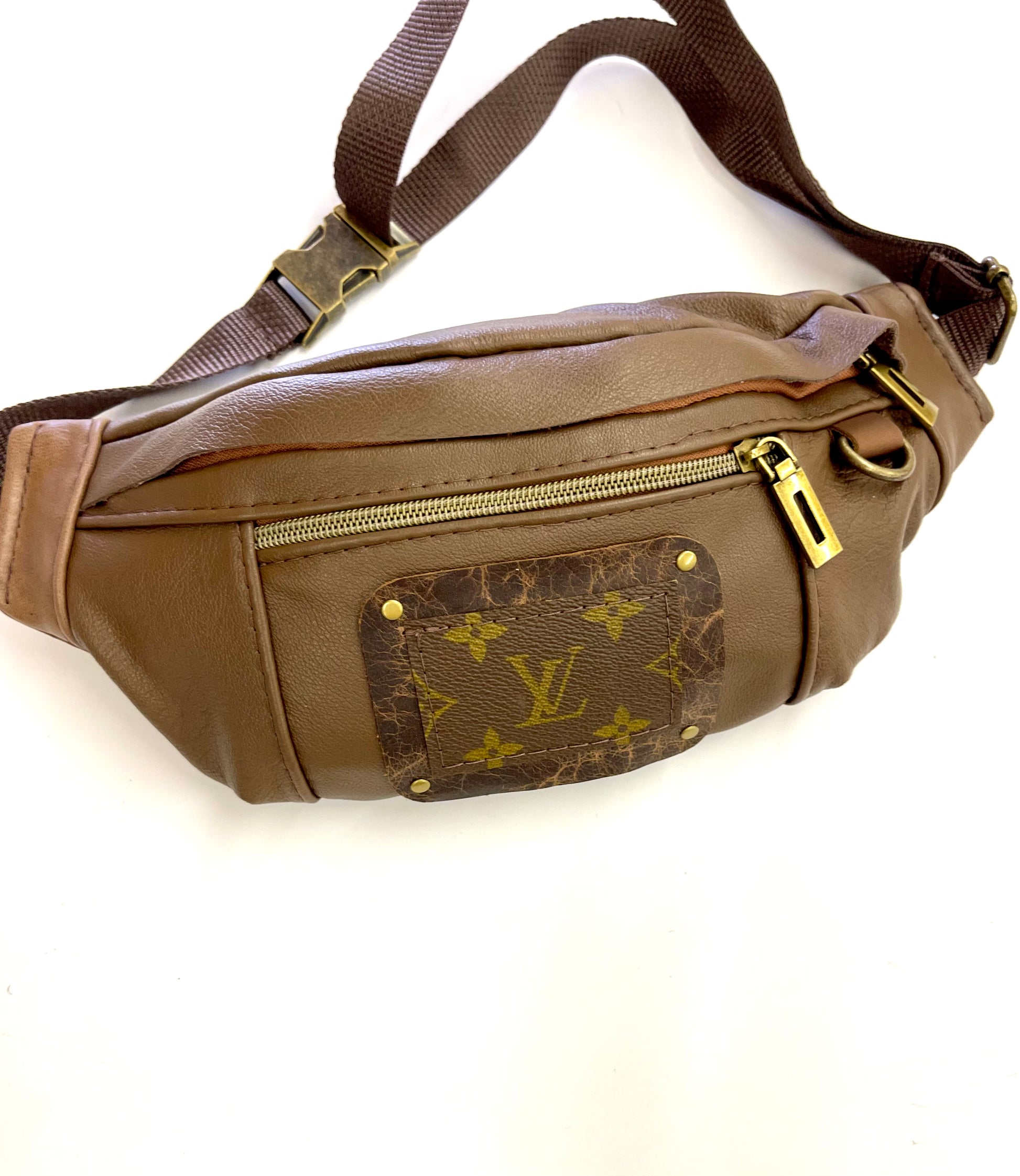 Adjustable Bum Bag PATCH of Lv- Smooth Leathers