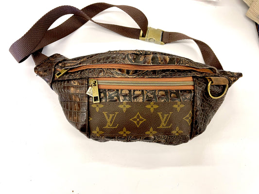Bum Bag Strip or PATCH LV Embossed Leather Colors - Patches Of Upcycling Embossed Brown Croc / Strip of Lv (2 Lv) Patches Of Upcycling