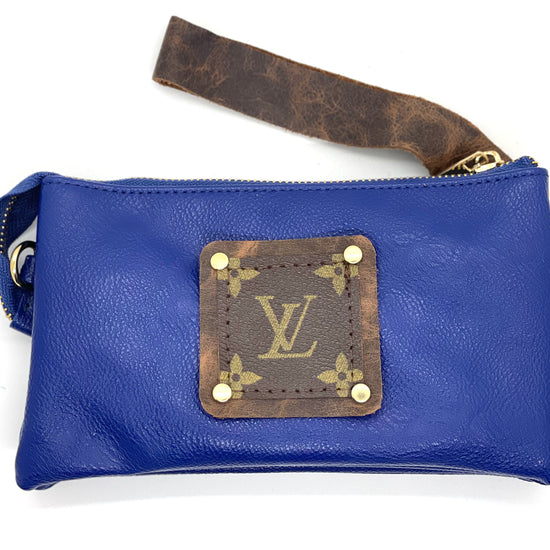 Jill in Royal blue (brown patch) with leather strap - Patches Of Upcycling