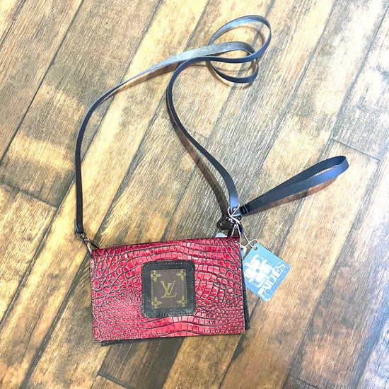 Small Crossbody red Croc with black patch - Patches Of Upcycling