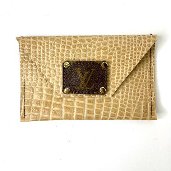 Cream- Embossed Crocodile - Large Card Holder - Patches Of Upcycling