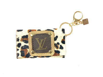 Cardholder in leopard with LV patch - Patches Of Upcycling