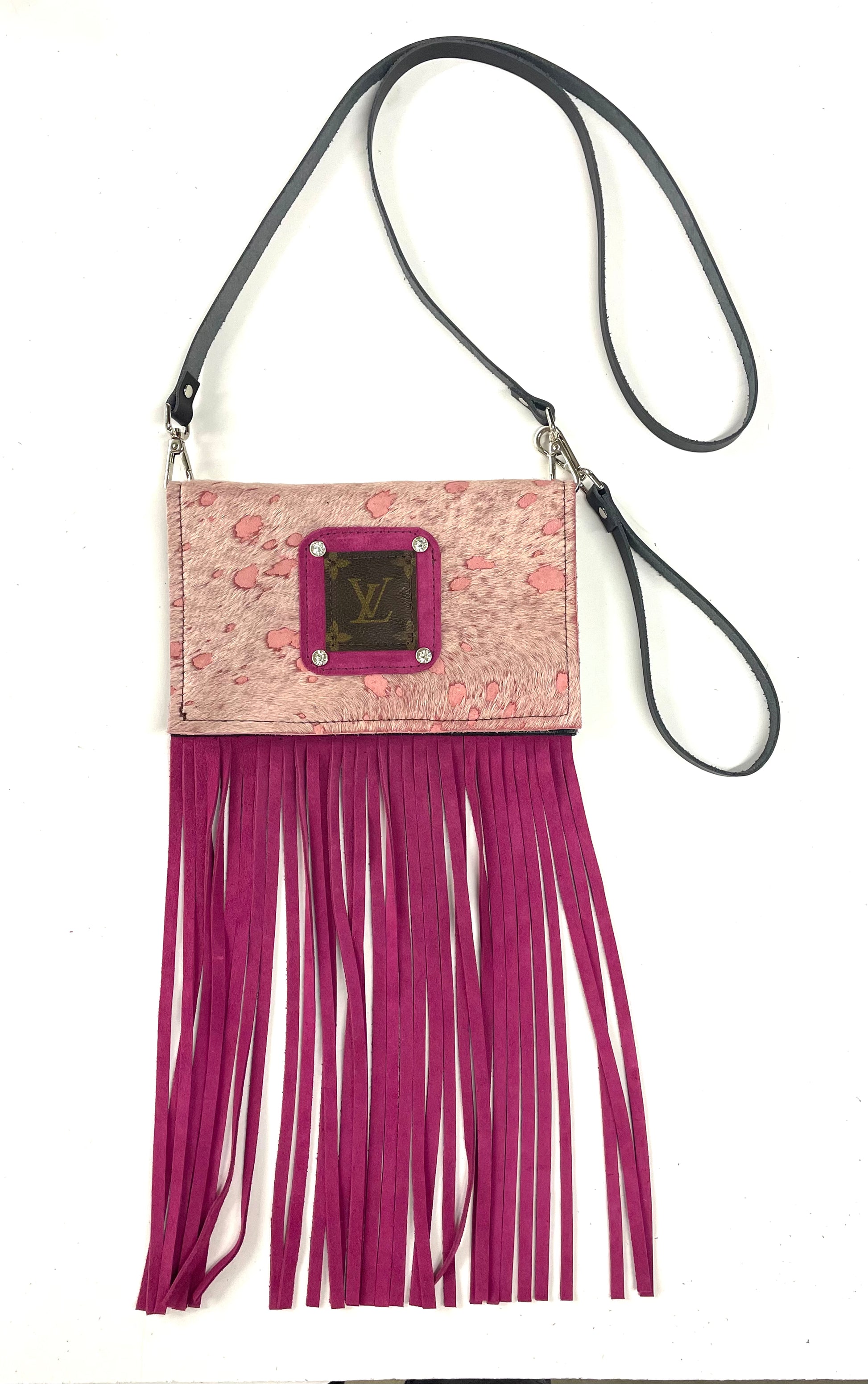 Small Crossbody in pink acid wash with pink patch and rhinestones - Patches Of Upcycling