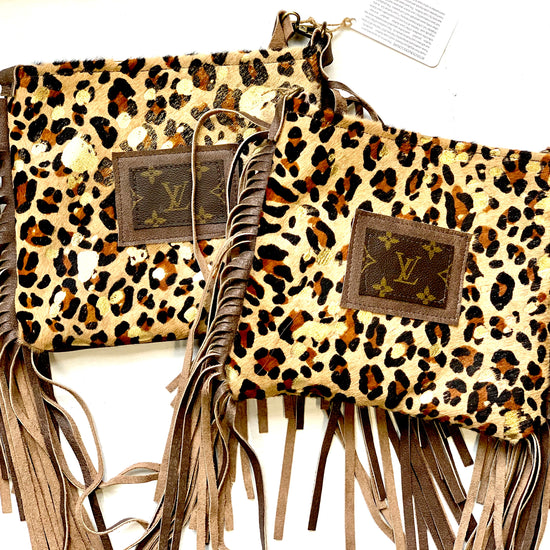 Medium Crossbody in Leopard - Patch in Brown - Patches Of Upcycling