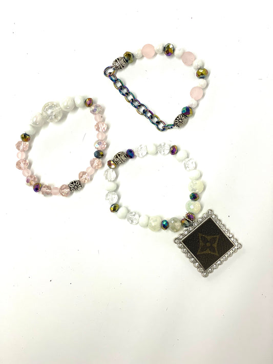 Hand beaded bracelet set iridescent, pink, clear with square silver pendant - Patches Of Upcycling