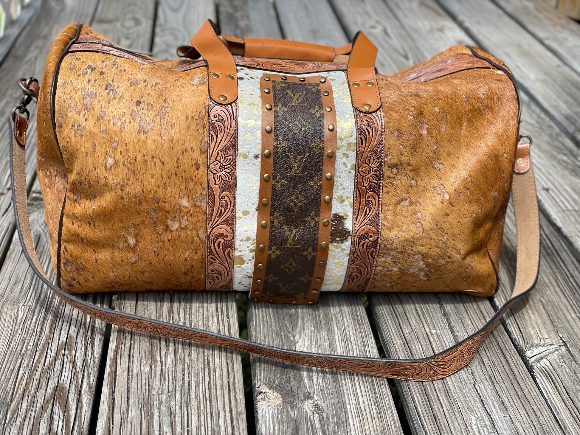 Large duffel HOH tan with gold acid wash (4LV) - Patches Of Upcycling