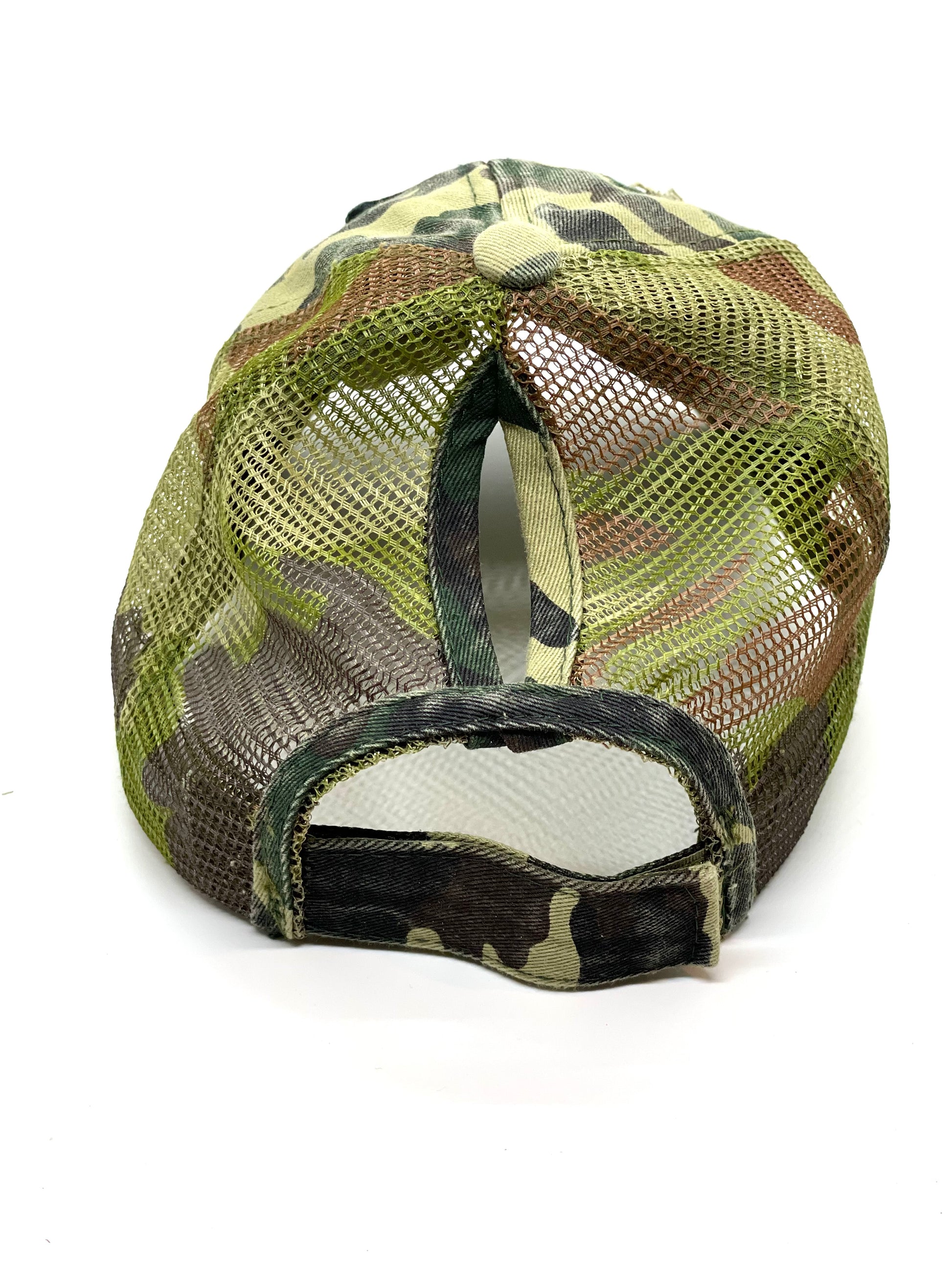 EE1 - Distressed Camouflage Trucker Hat Camouflage Back Black/Antique - Patches Of Upcycling