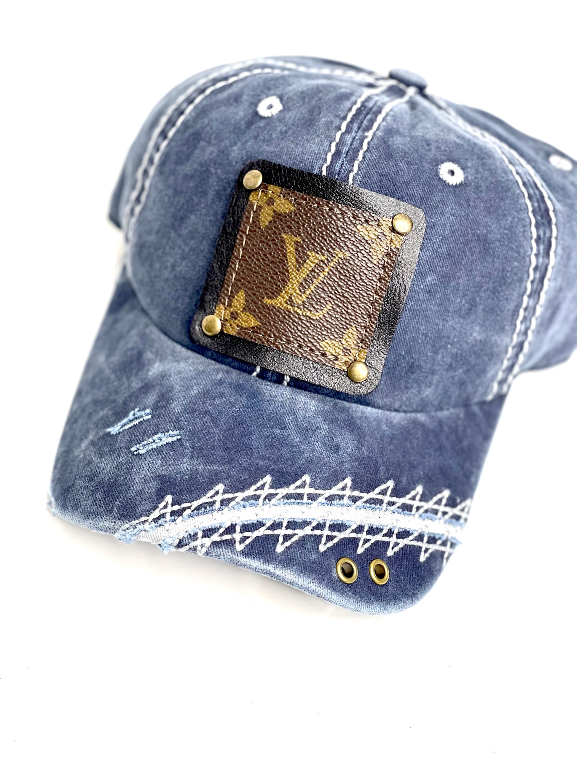 W7 - Faded blue Baseball with a Off white Zig Zag Stitching Black/ Antique - Patches Of Upcycling