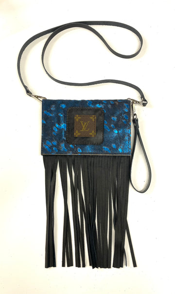 Small Crossbody in dark blue acid wash with black patch - Patches Of Upcycling