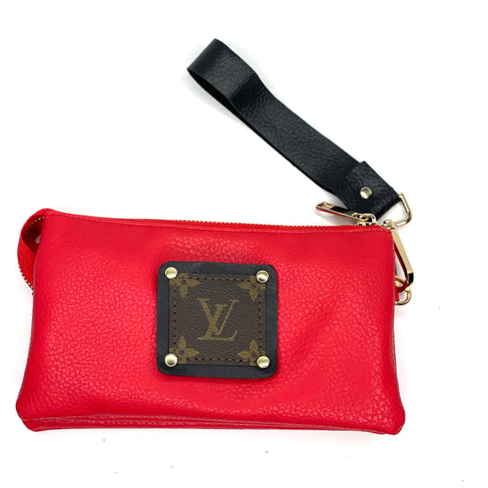Jill in red (black patch) with leather strap - Patches Of Upcycling