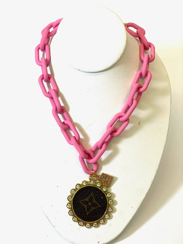 Chain necklace pink - Patches Of Upcycling