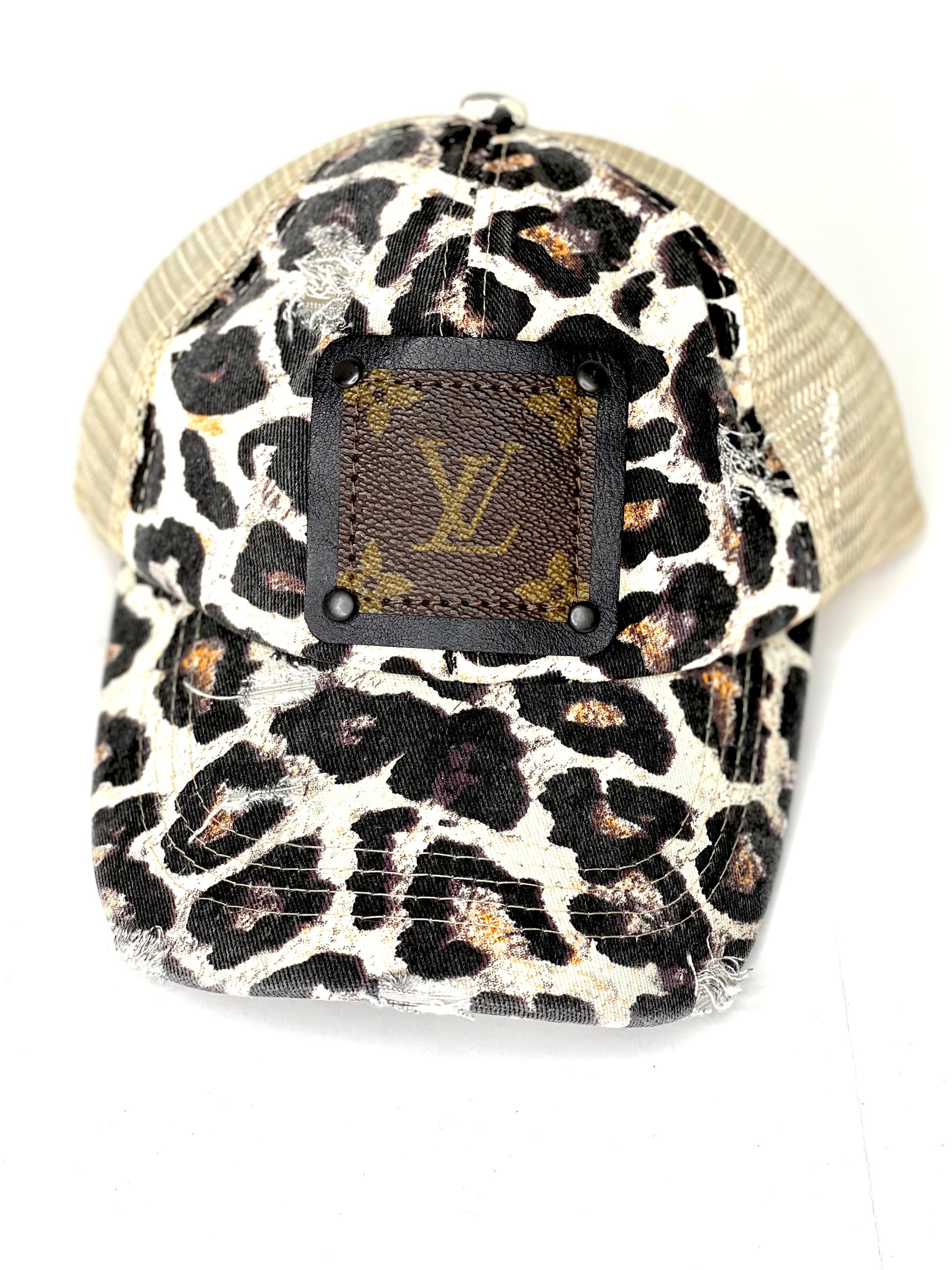 C - Cream Leopard with crisscross pony Cream meshing hat Black/Black - Patches Of Upcycling