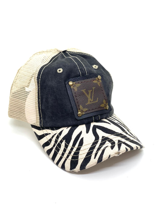 S1 - Black trucker with zebra bill. Cream meshing Black/Antique - Patches Of Upcycling