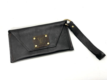 Black Smooth Leather Petite Snap Wristlet - Patches Of Upcycling