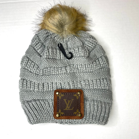 Beanie with LV patch and antique hardware in grey - Patches Of Upcycling