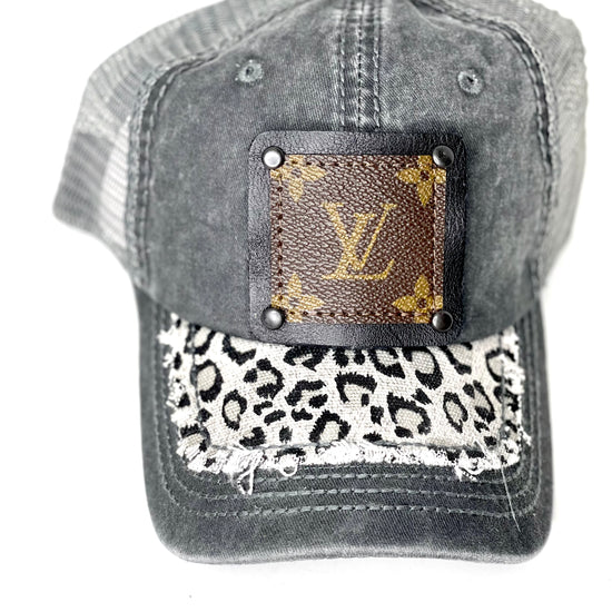 M8 - Black leopard Hat Black/Black - Patches Of Upcycling
