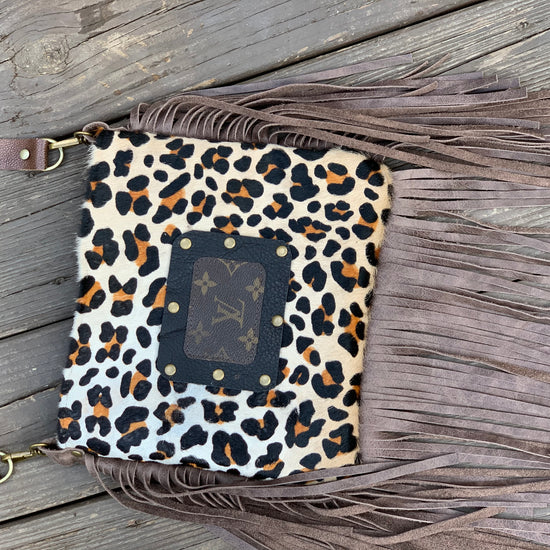 Medium Crossbody in Leopard - Patch in Black with Hardware - Patches Of Upcycling