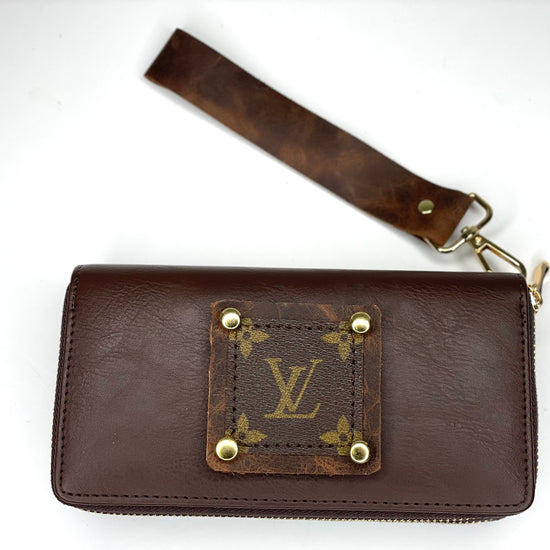 Double Wristlet Wallet Brown (brown patch, gold hardware) - Patches Of Upcycling